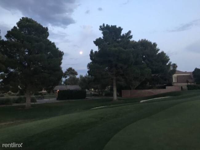 Foto del edificio - 778 Oakmont Ave