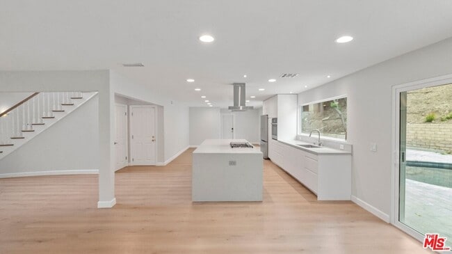 Building Photo - 22540 Margarita Dr