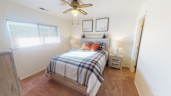 Foto del edificio - 321 Black Elk Ct