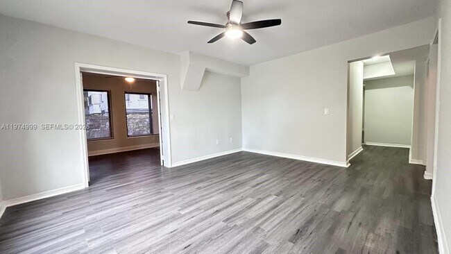 Foto del edificio - 320 SW 29th Rd