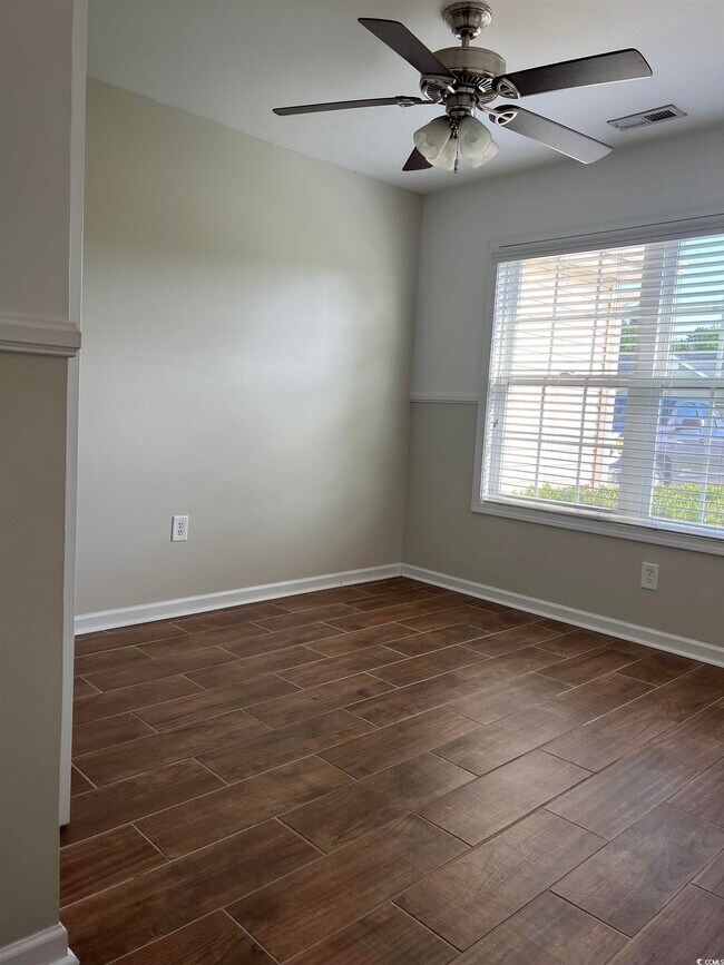 Building Photo - 117 Adelphia Rd