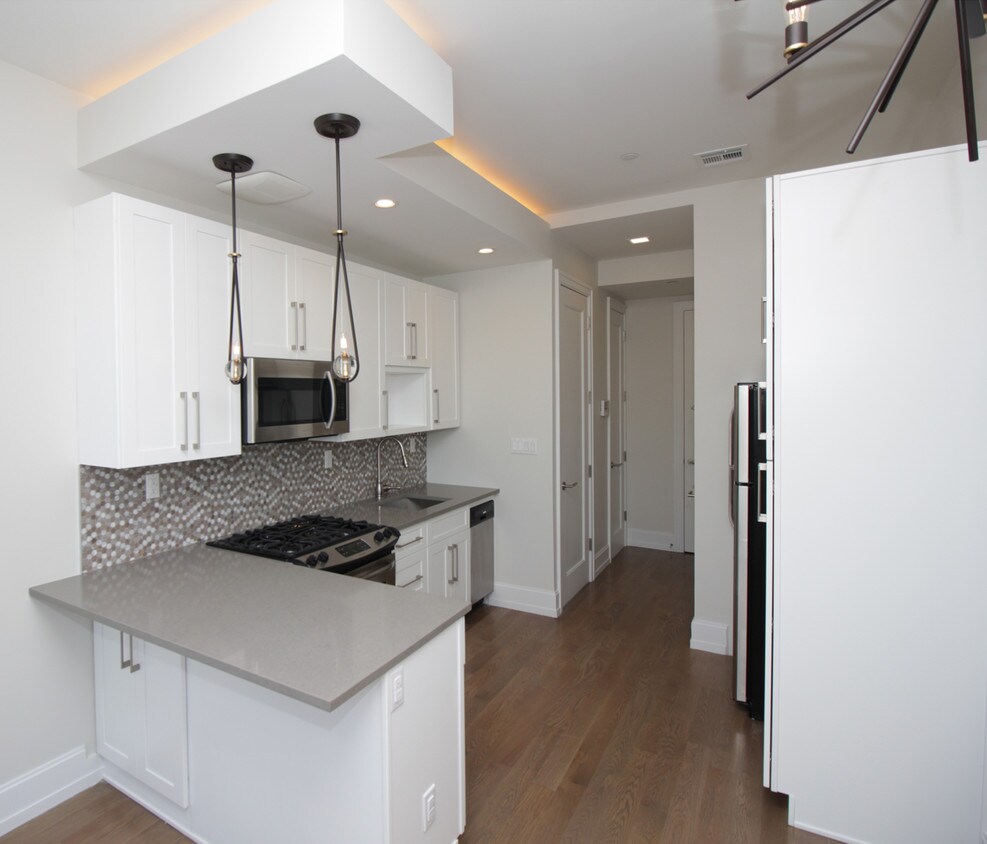 Kitchen - 96 Adelphi St