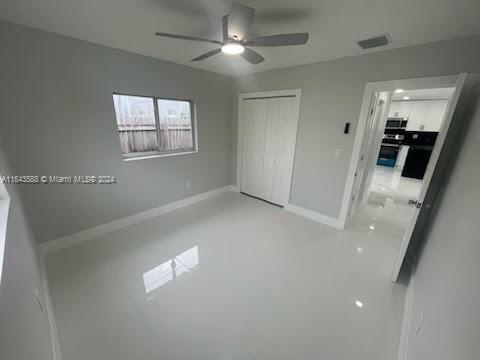 Building Photo - 151 Fairway Dr