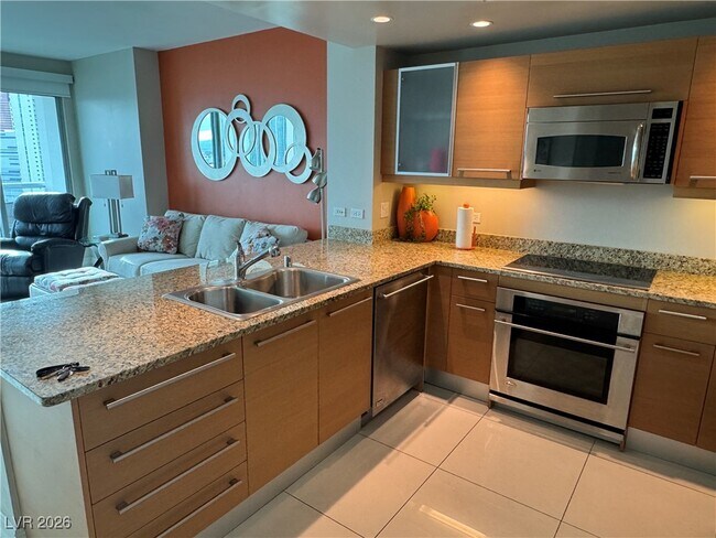 Foto del edificio - 222 Karen Ave