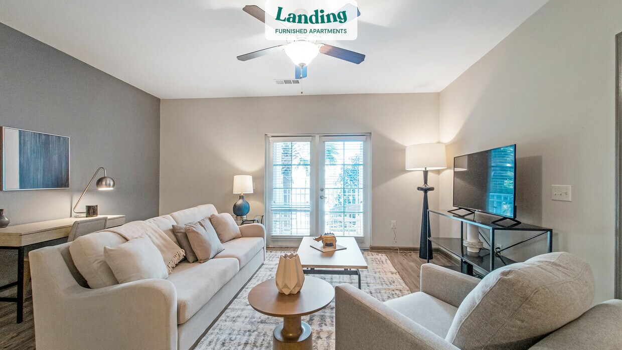 Foto principal - 211 River Landing Dr