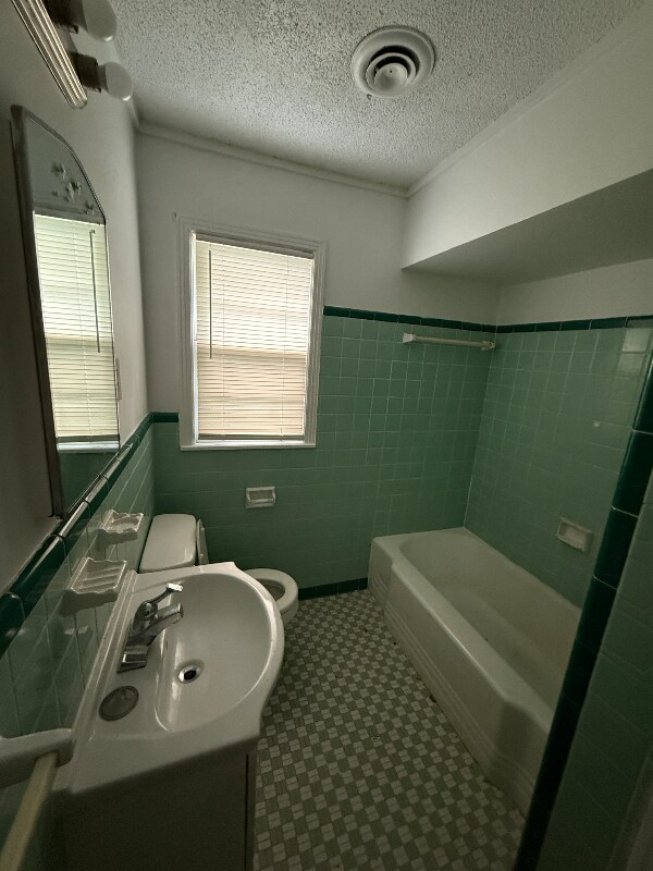 Foto del edificio - 1644 S White Station Rd