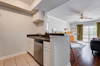 Building Photo - 4515 Briar Hollow Pl