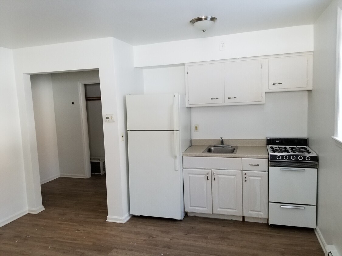 203 Old Allamuchy Rd Unit 1, Hackettstown, NJ 07840 Apartments in