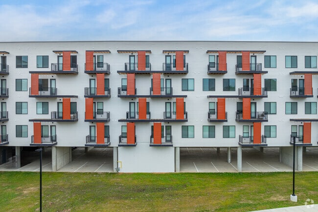 Building Photo - The Domino