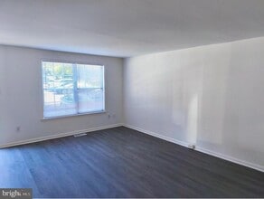 Building Photo - 6651 Rockleigh Way