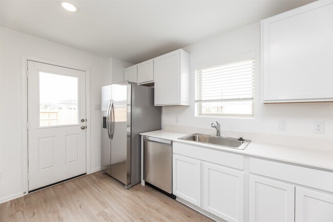 Foto del edificio - 7347 Greenbriar Cayon Ln