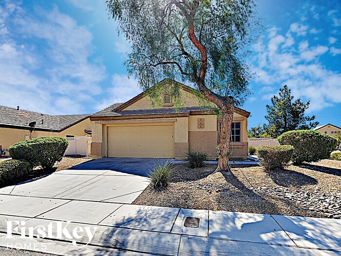 Foto principal - 5635 Tropic Breeze St