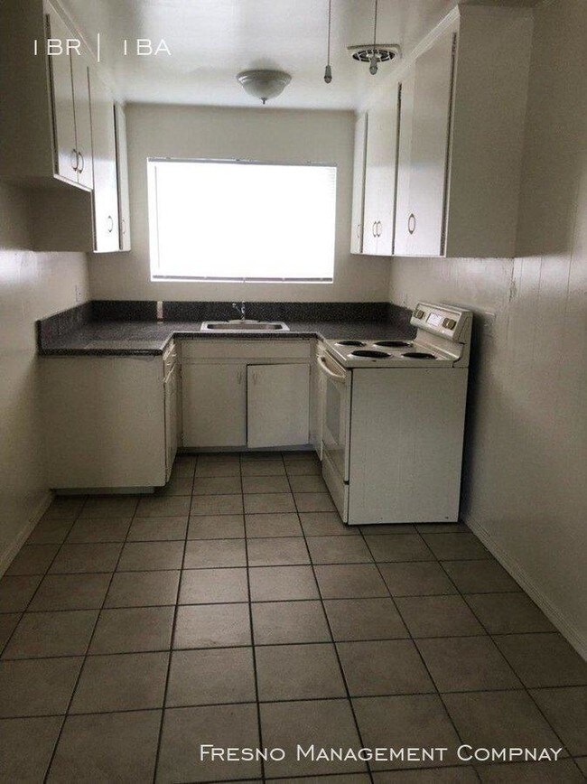 Building Photo - 1 bedroom in Fresno CA 93726