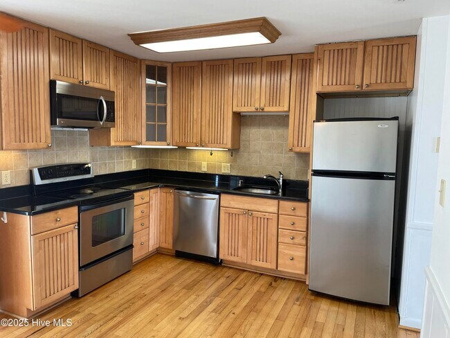 Foto del edificio - 133 SE 48th St