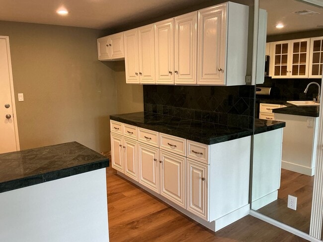 Building Photo - FOR LEASE 3 BEDROOM 2.5 BATH 2 Story Condo...