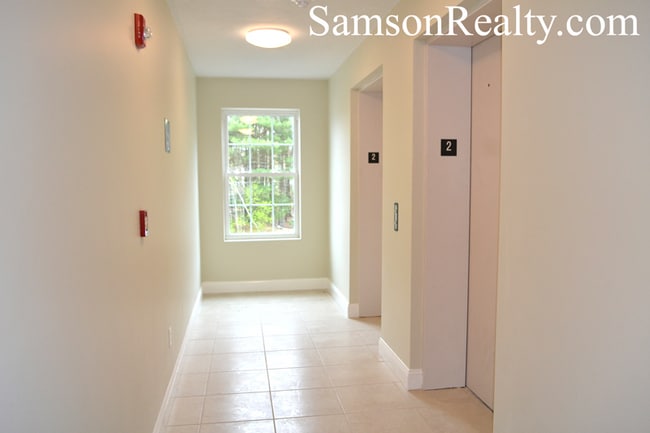 Foto del edificio - 101 Forsythe Cir