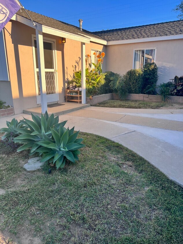 Photo - 823 Congress St (Costa Mesa, CA)