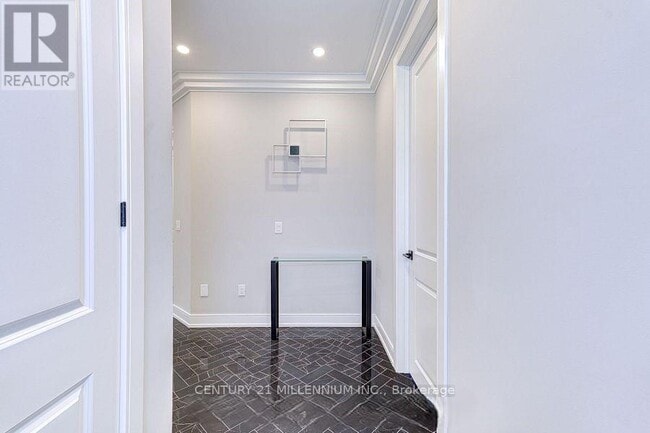 Photo du bâtiment - 2 Seaton Cres