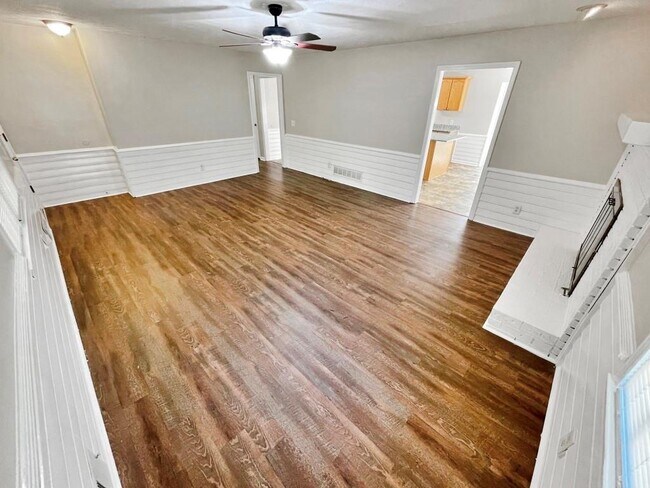 Building Photo - 4561 Lost Mountain Dr