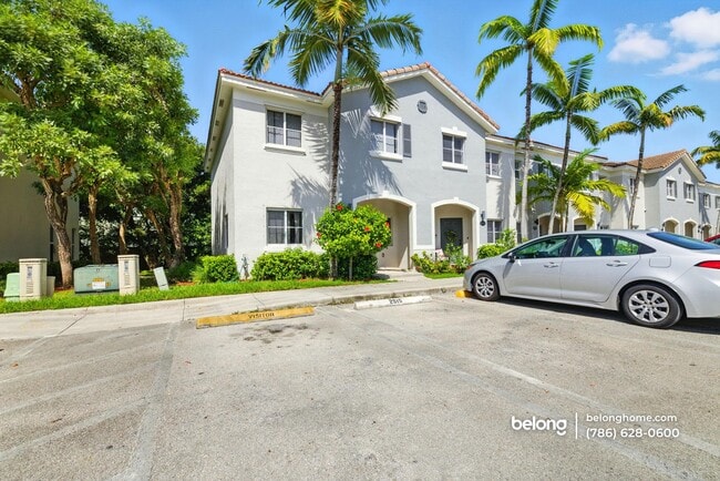 Building Photo - 2915 SE 15th Terrace