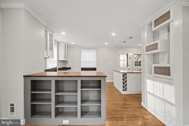 Foto del edificio - 4885 S 28th St