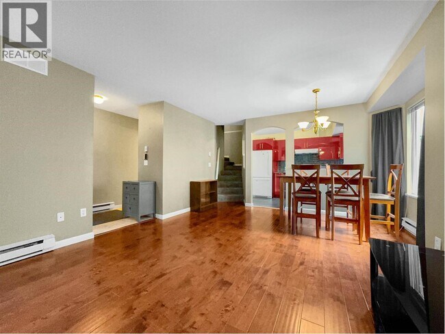 Photo du bâtiment - 7175 18th Ave