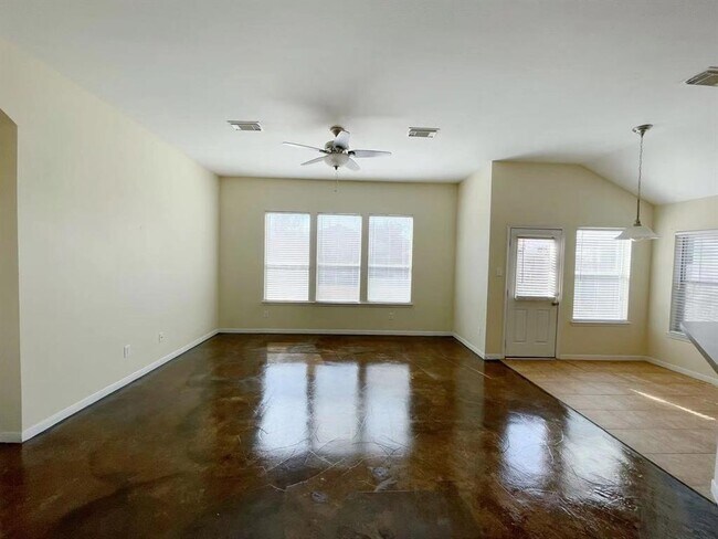 Foto del edificio - 1618 Eberhart Star Ct