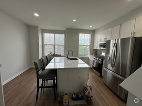 Building Photo - 2945 Chinkapin Oak Ln