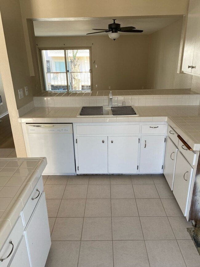 Building Photo - 4155 Mt Alifan Dr