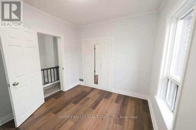 Building Photo - 1309 Dupont St