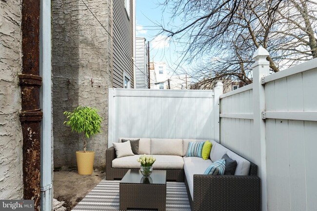 Foto del edificio - 724 Moyer St