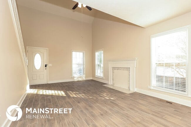 Foto del edificio - 120 Firelight Ct