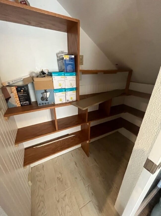 Building Photo - PET FRIENDLY and upgraded spacious home at the top of Makakilo.