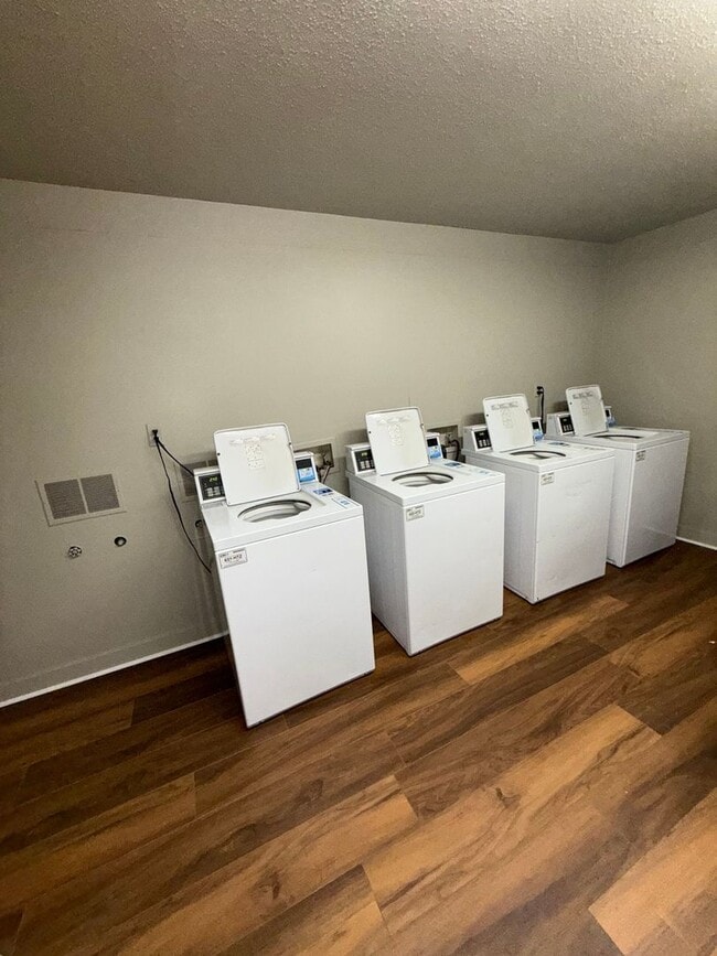 Interior Photo - The Crossings