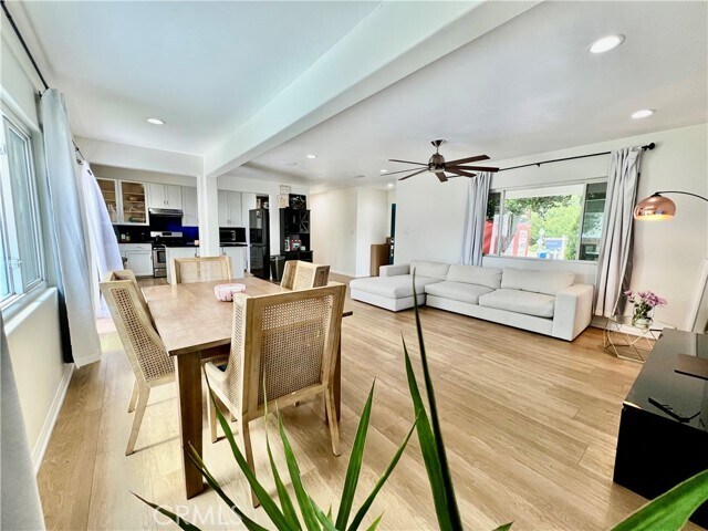 Foto principal - 15130 Septo St