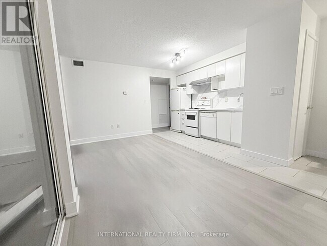 Photo du bâtiment - 15 Fort York Blvd