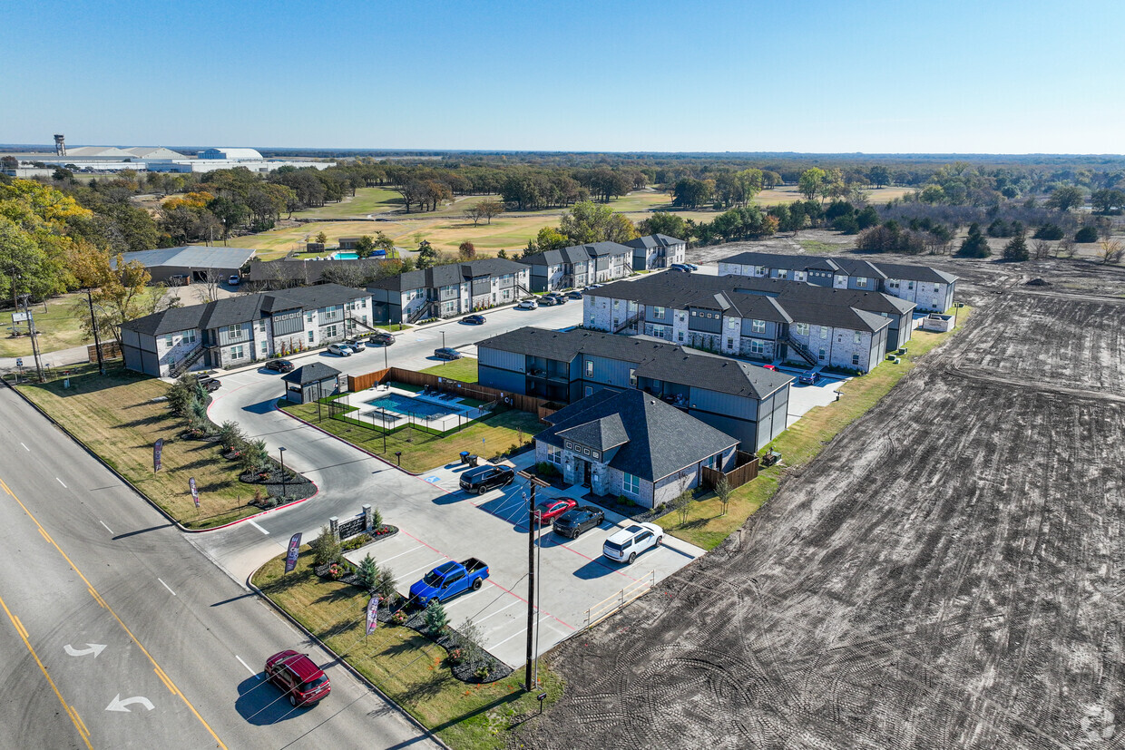 Aerial Photo - Park Place Apartments