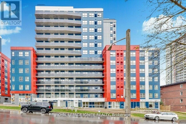 Building Photo - 258A-258A Sunview St
