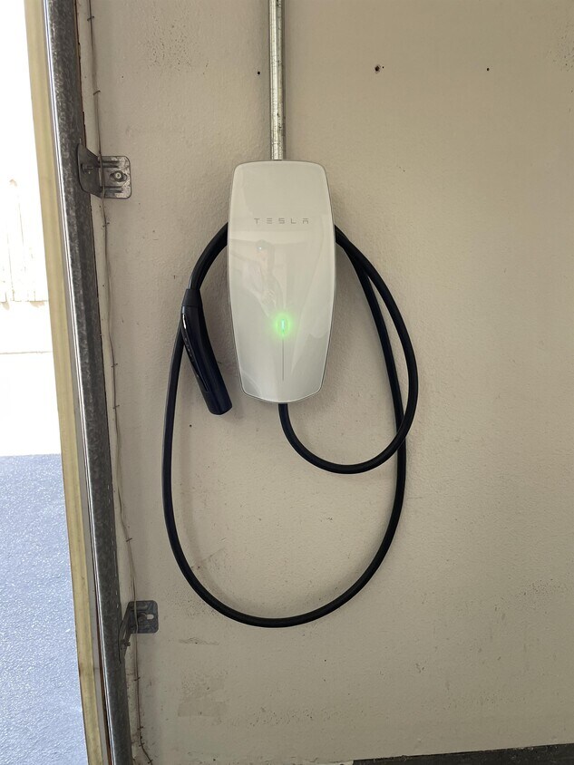 Building Photo - 1210 Mayflower Ave