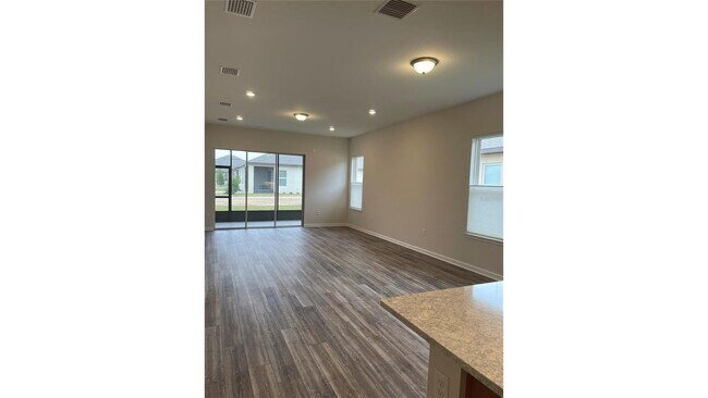 Building Photo - 1305 Bangor Dr