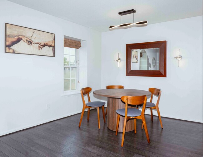 Foto del edificio - 353 N Post Oak Ln