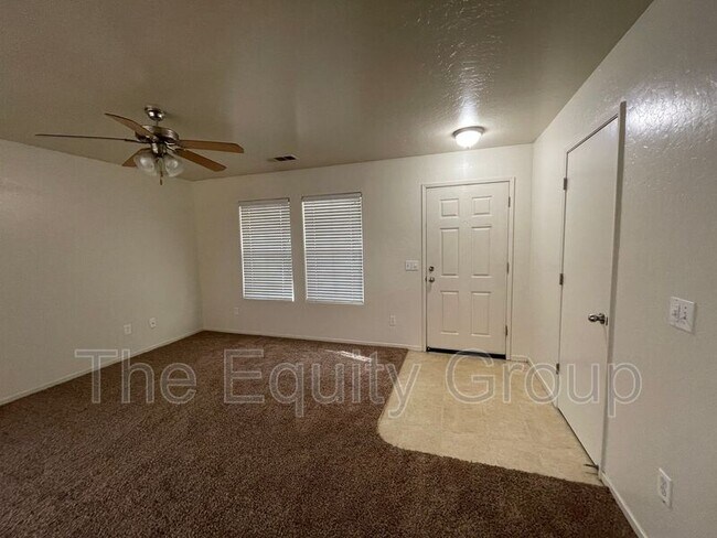 Foto del edificio - 1774 Paseo Del Lago