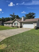 Building Photo - 1304 Clearmont Dr