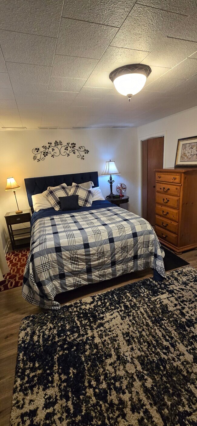 Dormitorio principal - 206 N Maple St