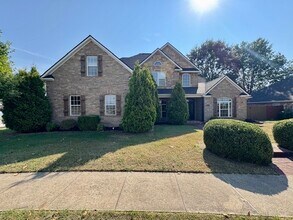 Building Photo - 601 Auburn St