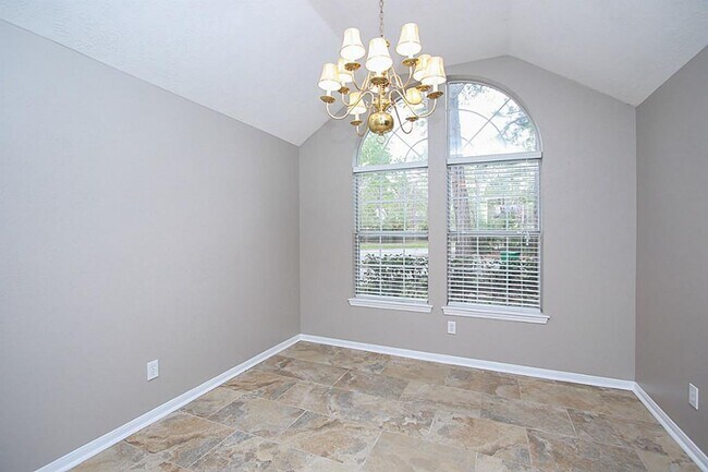 Building Photo - 155 Avonlea Ct