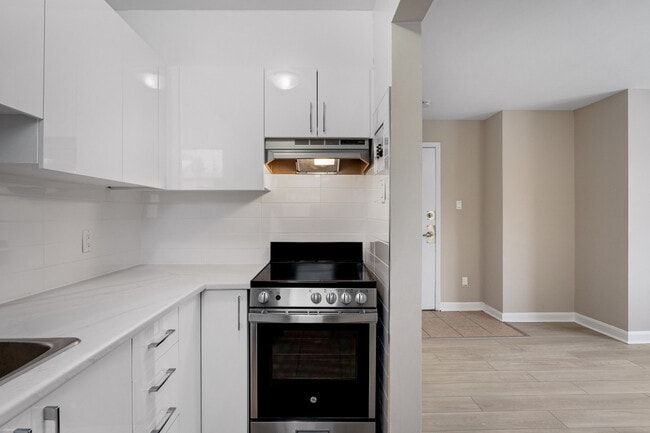 Interior Photo - Arbor Village Hollington