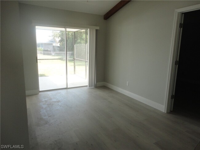 Building Photo - 3631 SW 7th Ave