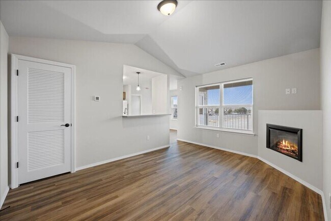 Foto del edificio - 6405H Chapel Hill Blvd