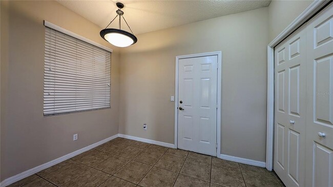 Building Photo - 2749 Oakwater Dr